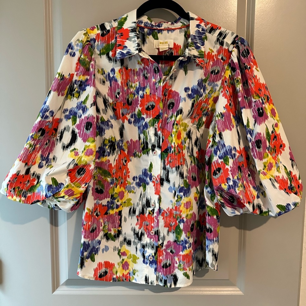 Anthropologie Maeve flowered 3/4 puff sleeve blouse.  Size M.  NWT.